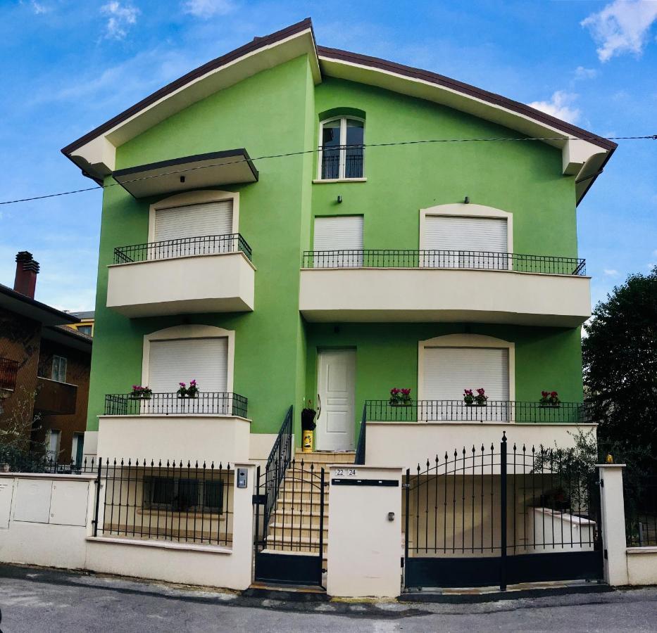 Residenza Elena Rimini Exterior foto